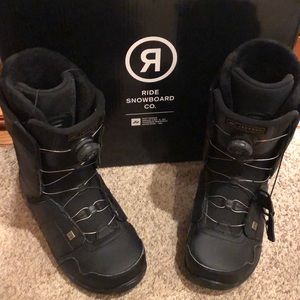 Men’s snowboard boots size 11